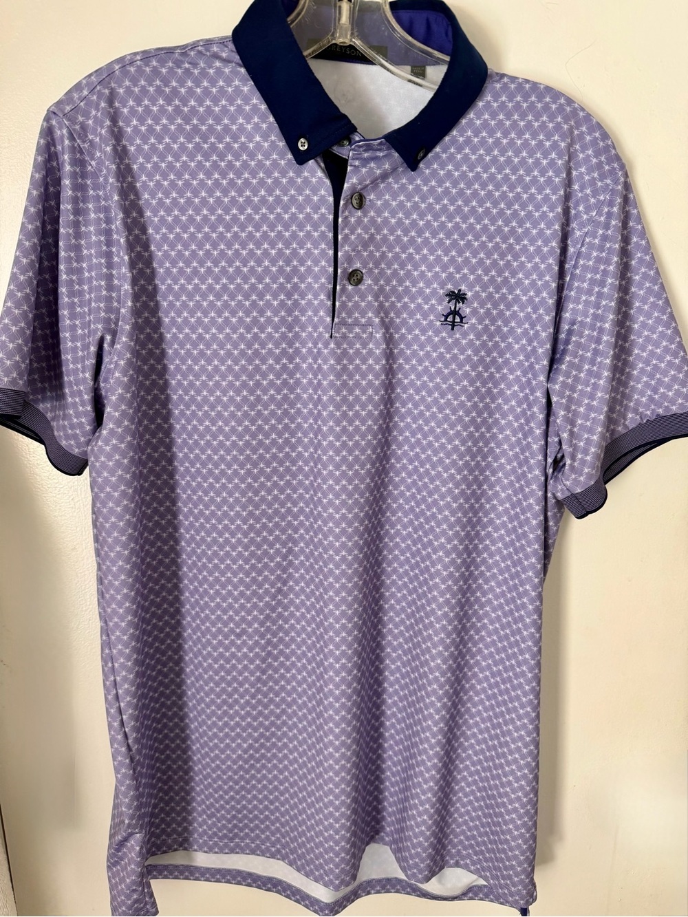 Men's Greyson Lavender Polo Shirt with Navy Collar Geometric Pattern Wolf Logo M